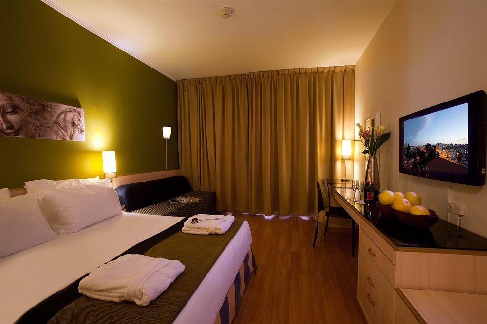 Leonardo Hotel Йерусалим Екстериор снимка