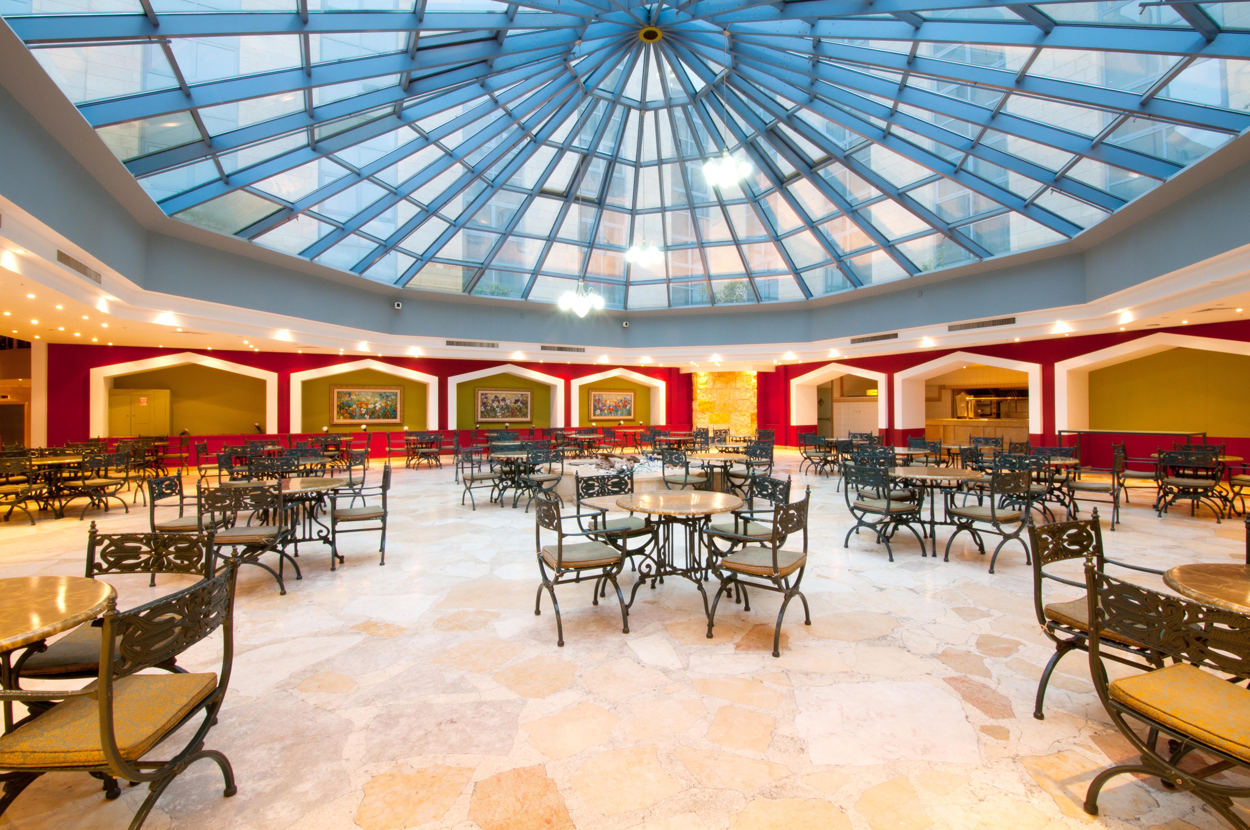 Leonardo Hotel Йерусалим Ресторант снимка